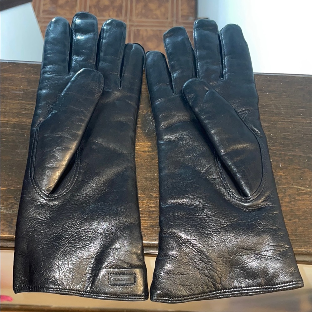 Vintage Woman’s Coach Black Leather Gloves Made In Italy